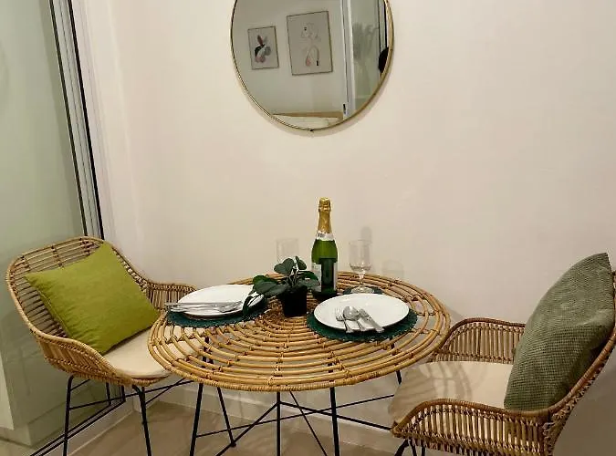 1br W/ Karaoke, Netflix, Disneyplus+ 200mbps Wi-fi Manille