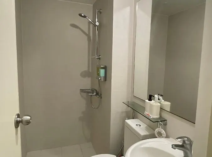 1br W/ Karaoke, Netflix, Disneyplus+ 200mbps Wi-fi *