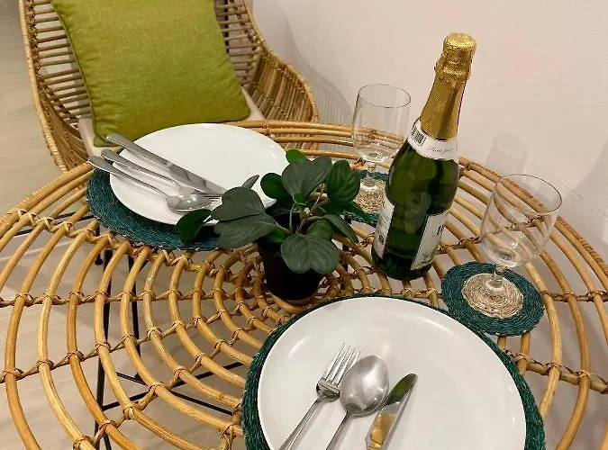 1br W/ Karaoke, Netflix, Disneyplus+ 200mbps Wi-fi Appart hôtel *